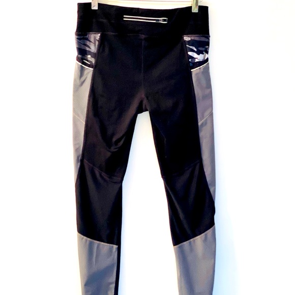 🌺Athleta Ankle-length Running Pants, Black/Grey - Picture 3 of 5